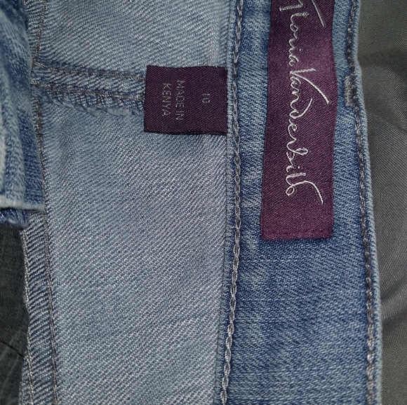 Gloria Vanderbilt Straight Leg Jeans Sz. 10 EUC - Picture 2 of 5